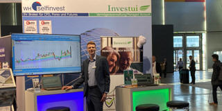 WH SelfInvest and Investui stand on the Invest.
